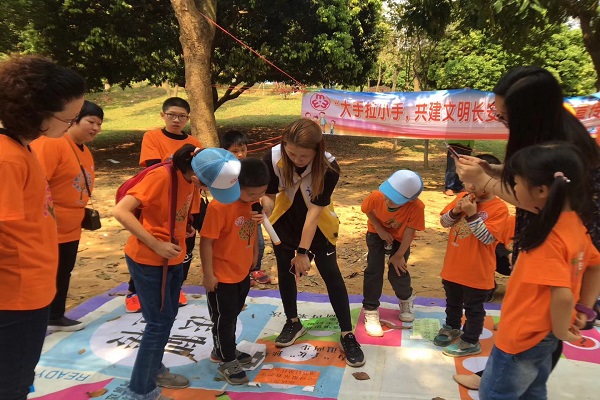 ͼ2����ͥ�����˽��ʴ���Ϸ